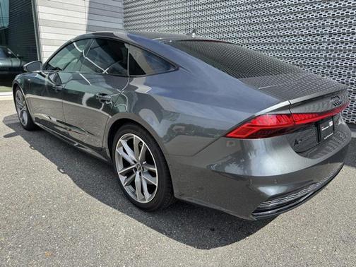 2022 Audi A7 Premium Plus 55 TFSI quattro S tronic