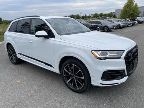 2023 Audi Q7 Premium Plus 55 TFSI quattro Tiptronic