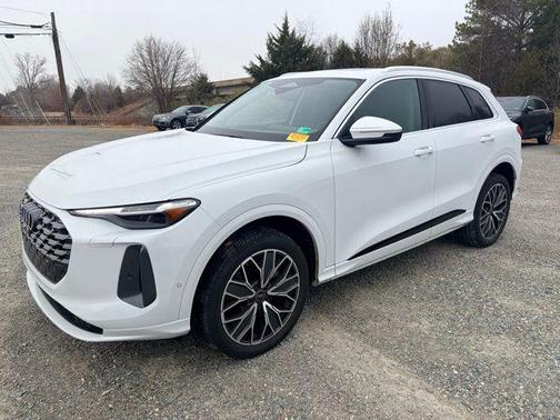 2025 Audi Q5 Premium Plus TFSI quattro S tronic