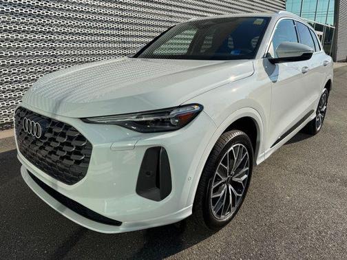 2025 Audi Q5 Premium Plus TFSI quattro S tronic