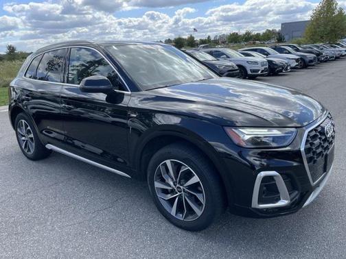 2023 Audi Q5 S line Premium Plus
