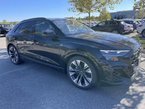 2025 Audi Q8 Premium Plus 55 TFSI quattro