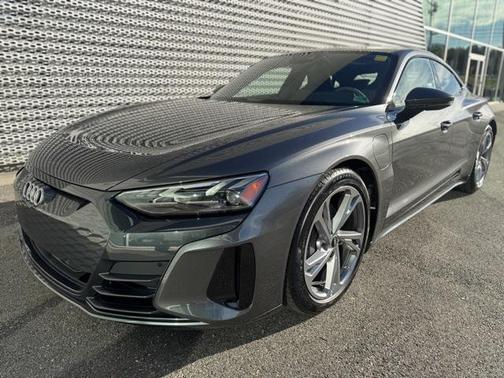 2023 Audi e-tron GT Premium Plus quattro