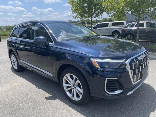 2025 Audi Q7 Premium Plus 45 TFSI quattro Tiptronic