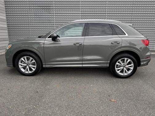 2024 Audi Q3 Premium Plus 45 TFSI S line quattro Tiptronic