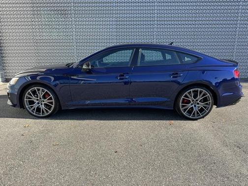 2025 Audi A5 Sportback Premium Plus 45 TFSI S line quattro S tronic