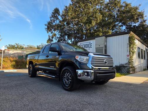 2017 Toyota Tundra SR5