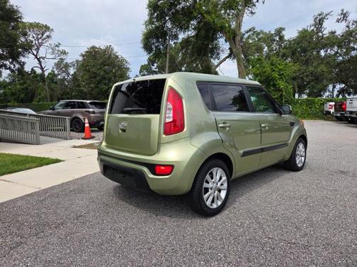 2012 Kia Soul +