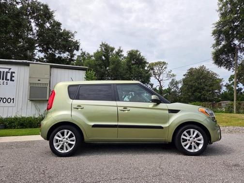 2012 Kia Soul +