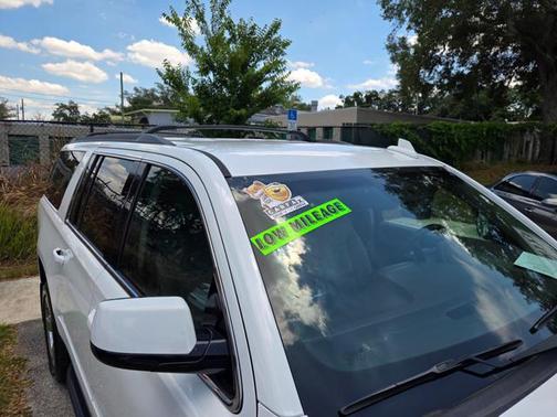 Summit White 2019 Chevrolet Suburban LS