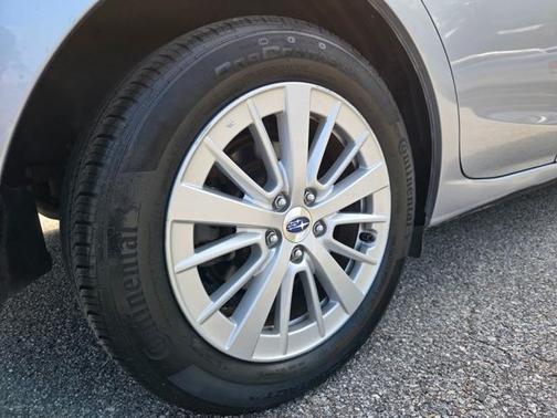 2017 Subaru Impreza 2.0i Premium