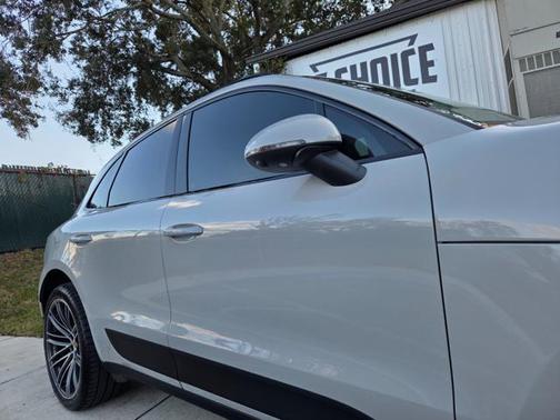 2020 Porsche Macan S