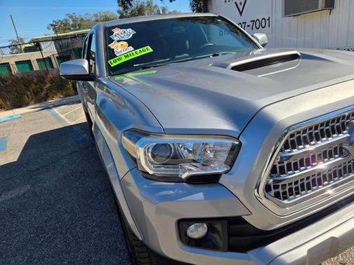 2017 Toyota Tacoma TRD Sport