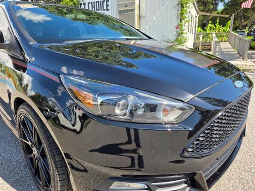 2017 Ford Focus ST