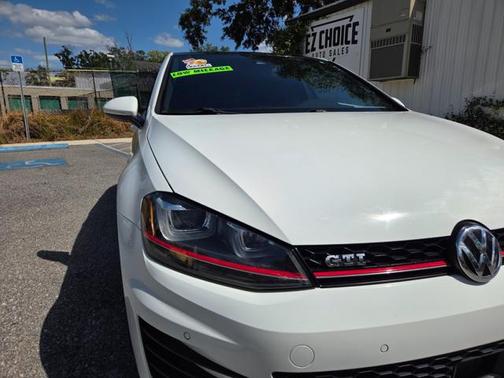 2016 Volkswagen Golf GTI 2.0T SE 4-Door