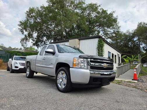 Sheer Silver Metallic 2010 Chevrolet Silverado 1500 LT