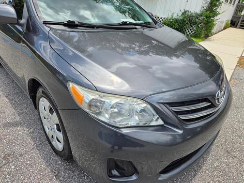Gray 2013 Toyota Corolla LE