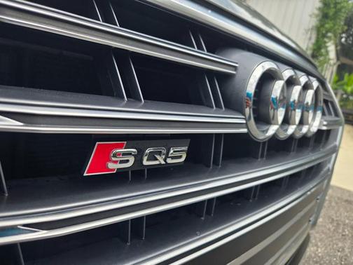2019 Audi SQ5 3.0T Premium Plus