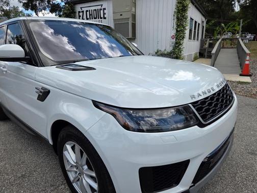 White 2018 Land Rover Range Rover Sport SE
