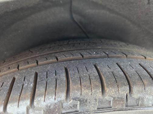 White 2018 Land Rover Range Rover Sport SE