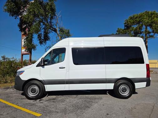 2025 Mercedes-Benz Sprinter 2500 Standard Roof