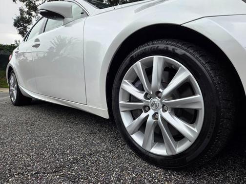 2016 Lexus IS 200t Base