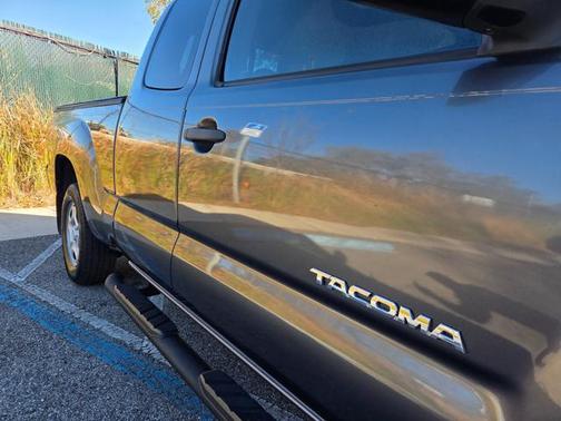 2015 Toyota Tacoma Base