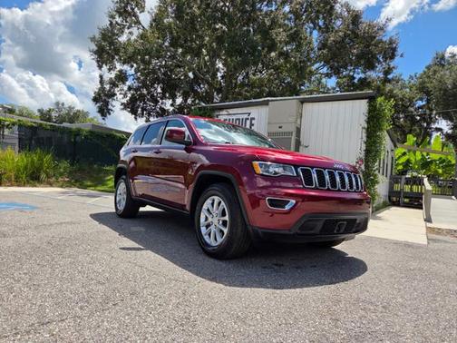 2021 Jeep Grand Cherokee Laredo