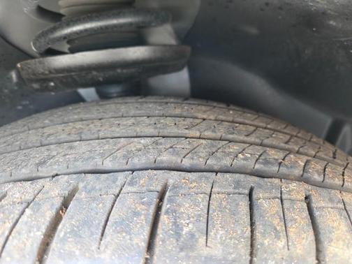 Silver 2011 Cadillac SRX Base