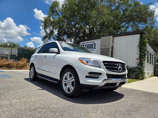 White 2015 Mercedes-Benz M-Class 4MATIC