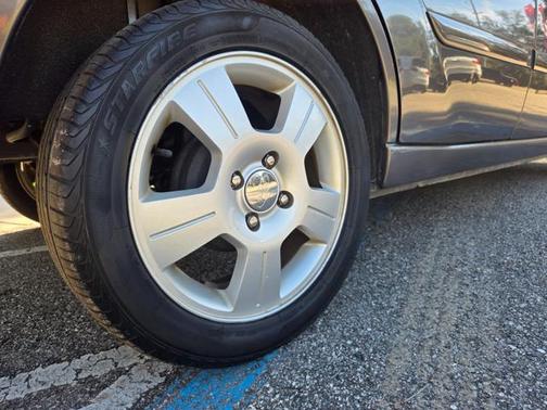 2007 Ford Focus SES