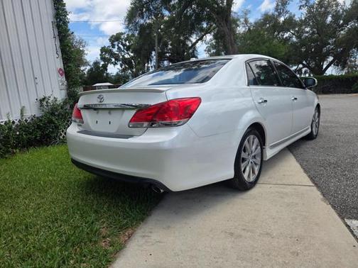 Blizzard Pearl 2012 Toyota Avalon Limited