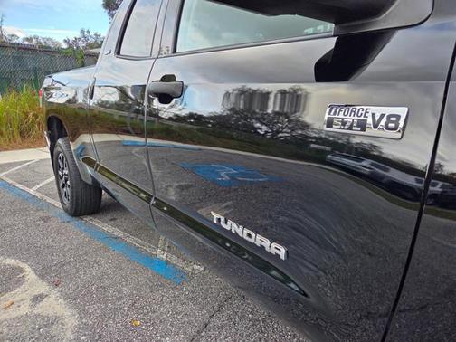 2017 Toyota Tundra SR5