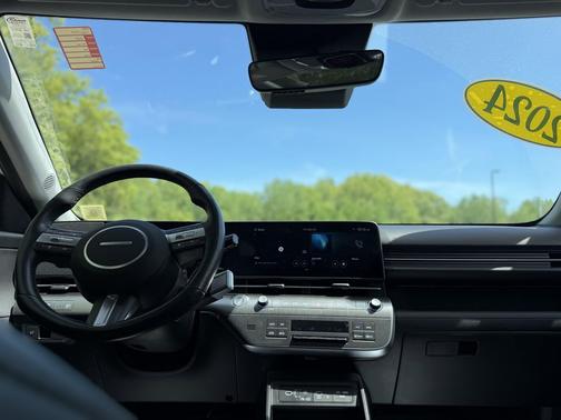 Cyber Gray Metallic 2024 Hyundai KONA Limited