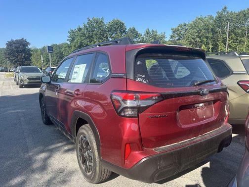 2025 Subaru Forester Base