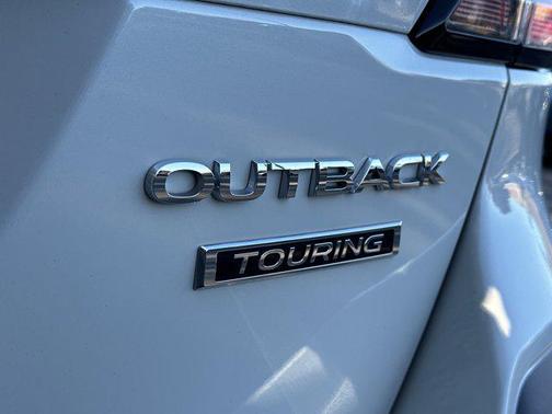 2020 Subaru Outback Touring
