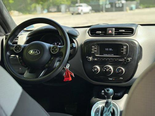 2017 Kia Soul Base