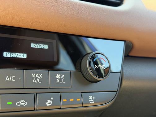 Sapphire Blue Pearl 2026 Subaru Outback Touring XT