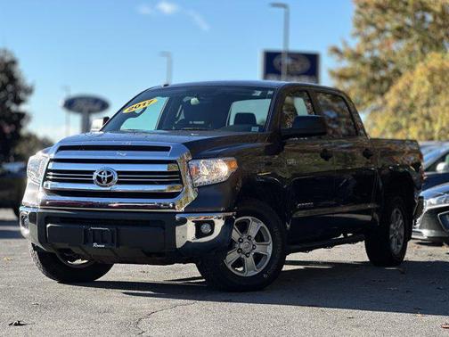 2017 Toyota Tundra SR5