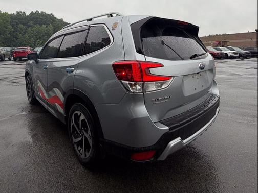 Ice Silver Metallic 2023 Subaru Forester Touring