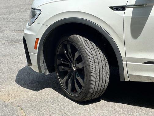 2021 Volkswagen Tiguan 2.0T SE R-Line Black 4MOTION
