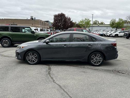 2022 Kia Forte GT-Line