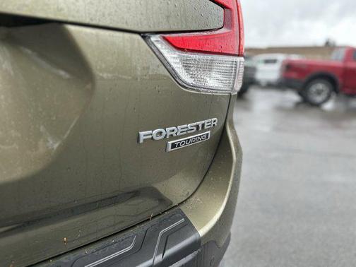 2023 Subaru Forester Touring