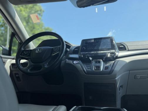 Modern Steel Metallic 2019 Honda Odyssey EX-L