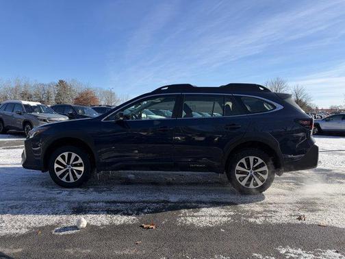 2023 Subaru Outback Base