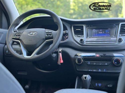 2018 Hyundai TUCSON SE