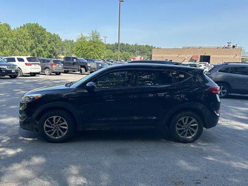 2018 Hyundai TUCSON SE