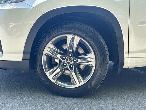 2018 Toyota Highlander Limited Platinum