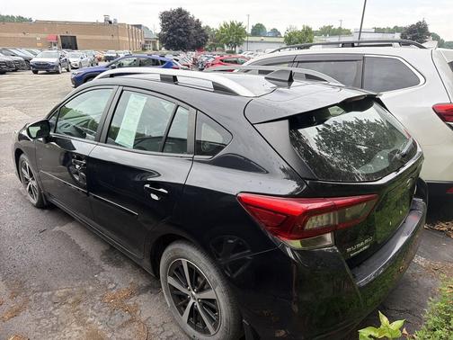 Crystal Black Silica 2022 Subaru Impreza Premium