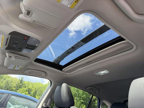 Ice Silver Metallic 2023 Subaru Crosstrek Sport